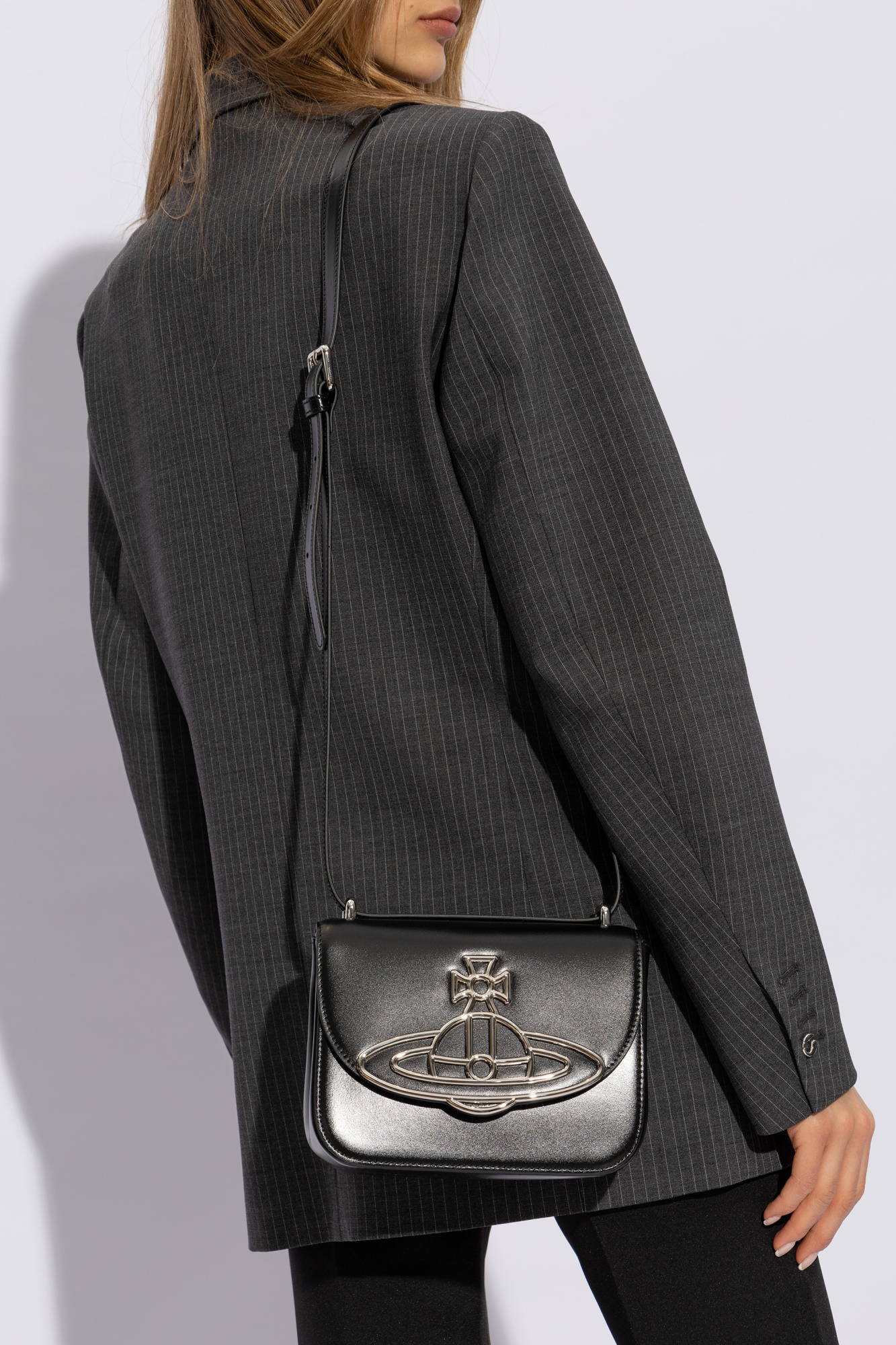 【関税&送料込】Vivienne Westwood Shoulder Bag Linda 22653162_52654496_322.jpg